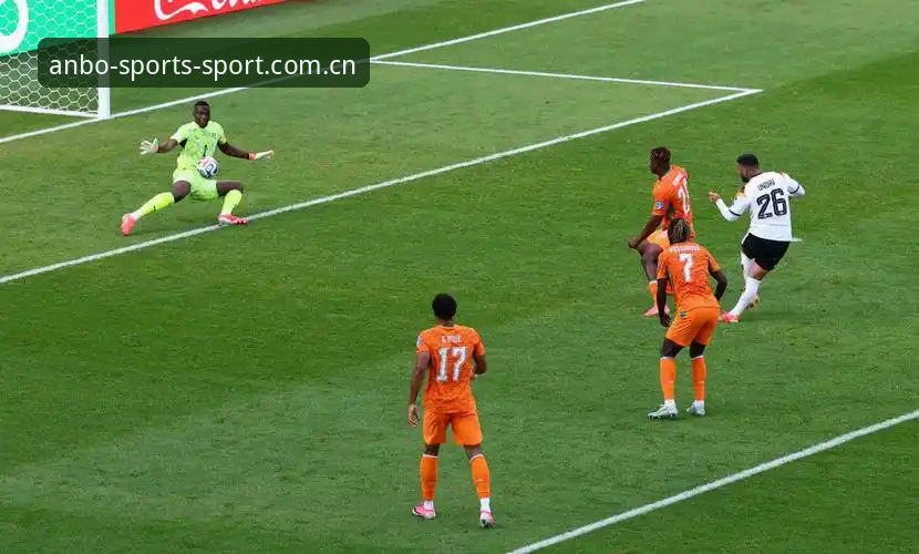 德国队2-1绝杀科特迪瓦，翁达夫这颗“替补炸弹”是如何引爆的？